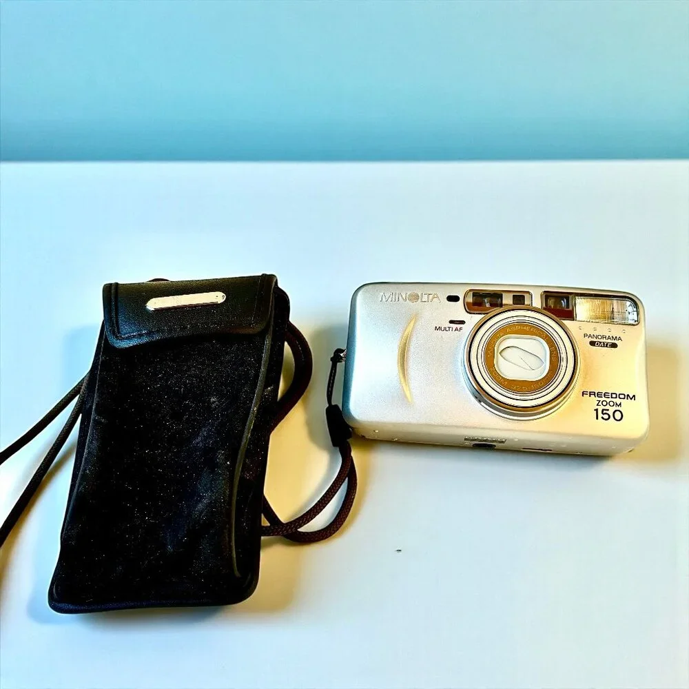 Minolta Freedom Zoom150 35mm Film Camera Panorama with Case BROKEN PARTS ONLY